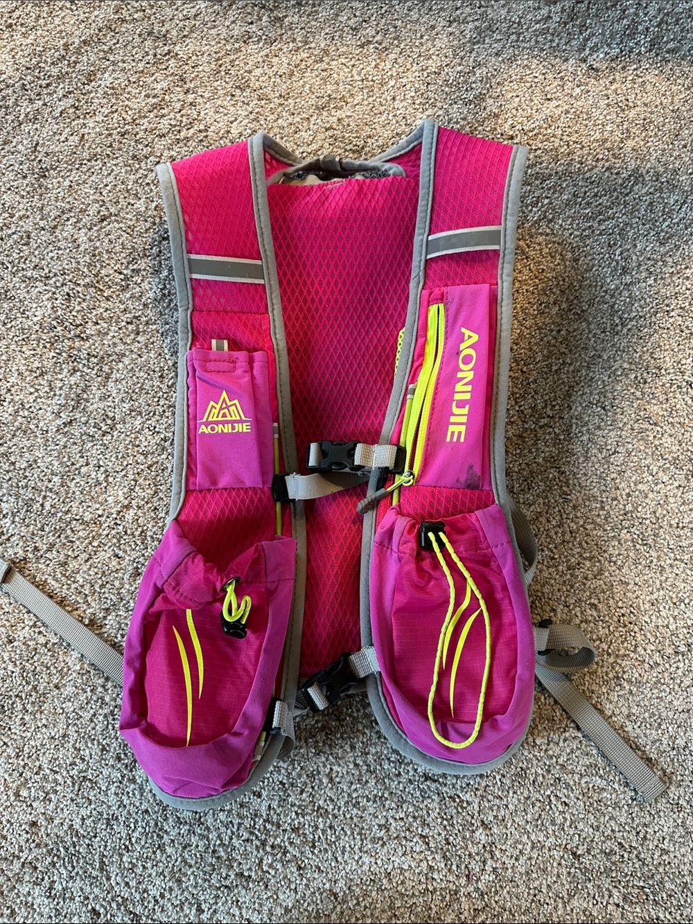 Aonijie Women's Pink Hydration Running Backpack Vest